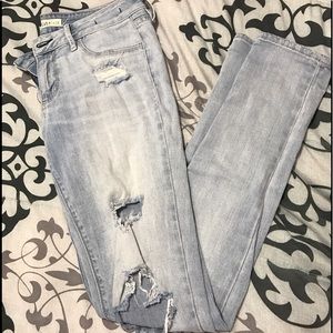 Distressed Skinny Jeans